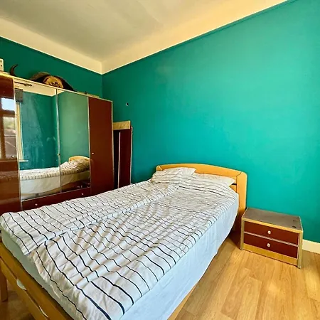 Felicita Apartment *